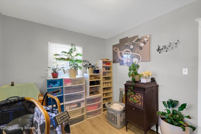 541 Brentwood Ave, Louisville, KY 40215