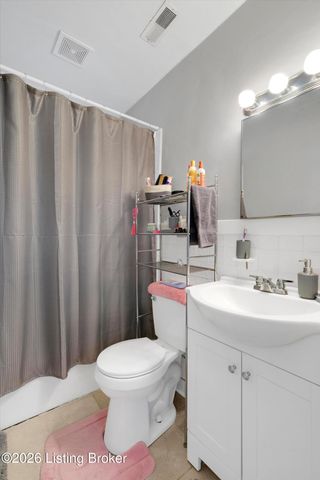 541 Brentwood Ave, Louisville, KY 40215