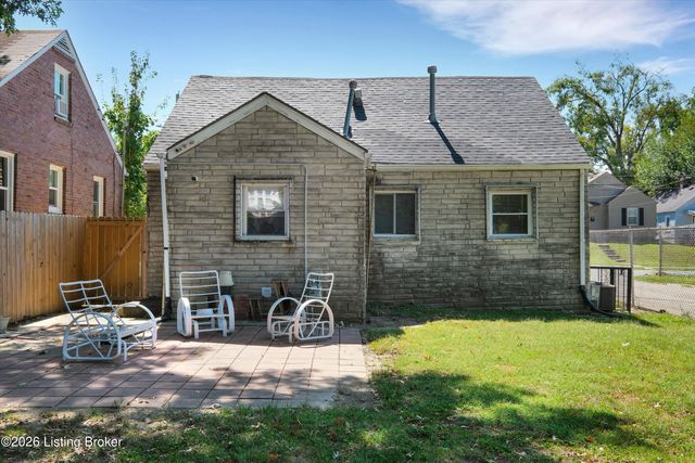 541 Brentwood Ave, Louisville, KY 40215
