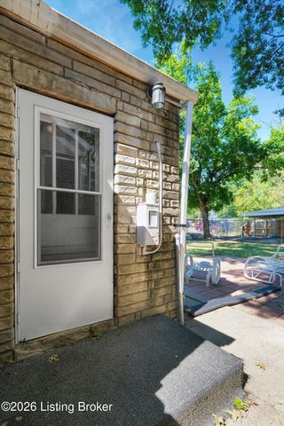 541 Brentwood Ave, Louisville, KY 40215