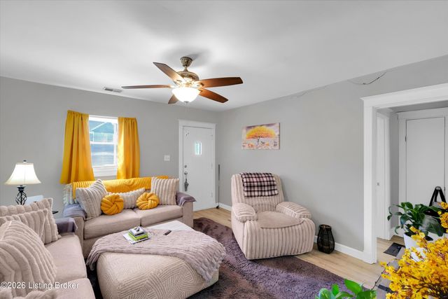 541 Brentwood Ave, Louisville, KY 40215