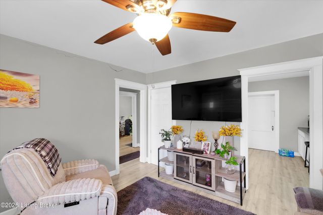541 Brentwood Ave, Louisville, KY 40215