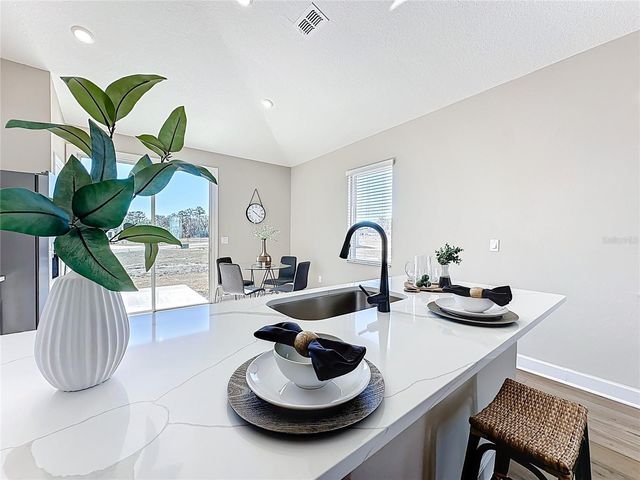 3941 GAREYS FERRY WAY, Middleburg, FL 32068