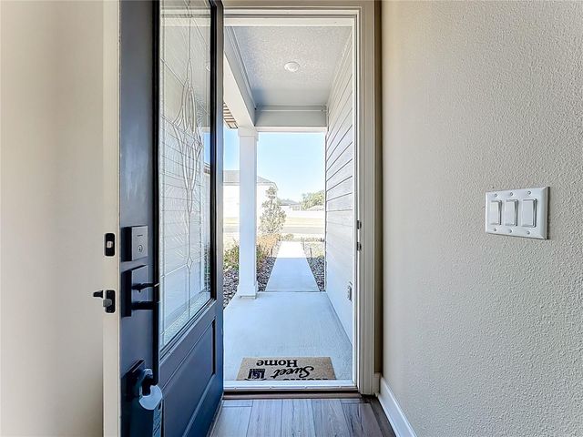 3941 GAREYS FERRY WAY, Middleburg, FL 32068