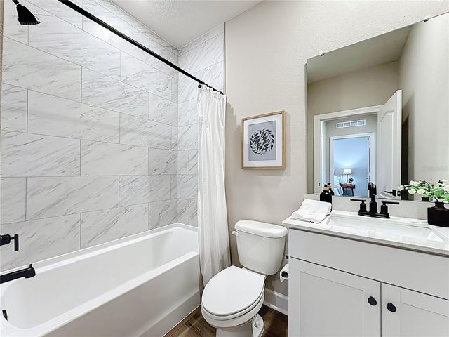 3941 GAREYS FERRY WAY, Middleburg, FL 32068