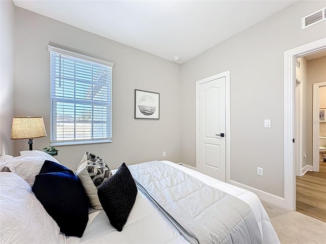 3941 GAREYS FERRY WAY, Middleburg, FL 32068