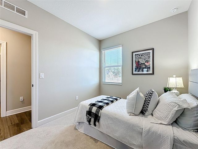 3941 GAREYS FERRY WAY, Middleburg, FL 32068