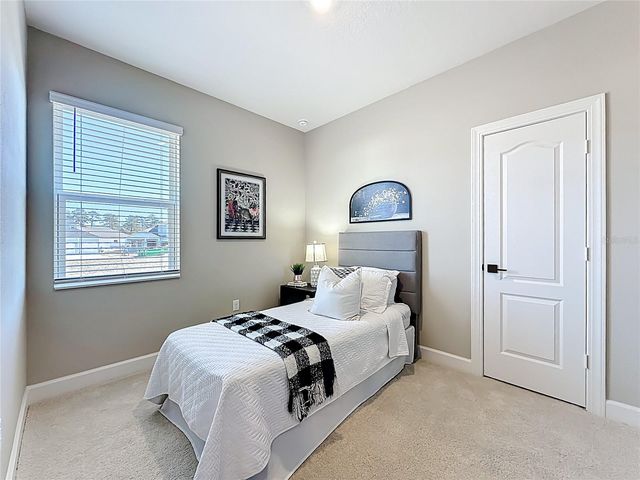 3941 GAREYS FERRY WAY, Middleburg, FL 32068