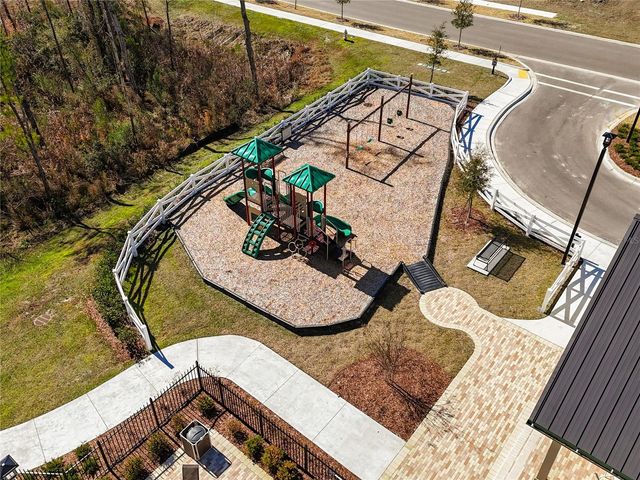 3941 GAREYS FERRY WAY, Middleburg, FL 32068