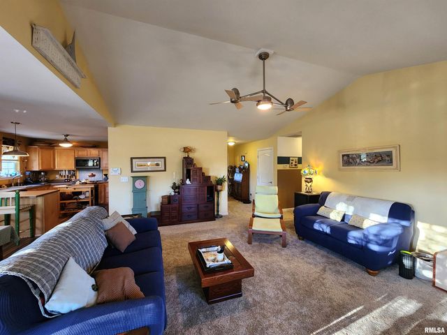 156 HANOVER Lane, Murphysboro, IL 62966