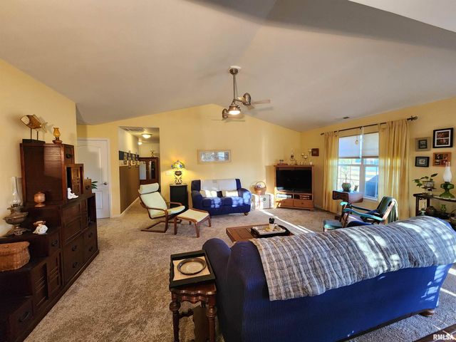 156 HANOVER Lane, Murphysboro, IL 62966