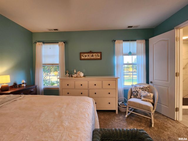 156 HANOVER Lane, Murphysboro, IL 62966