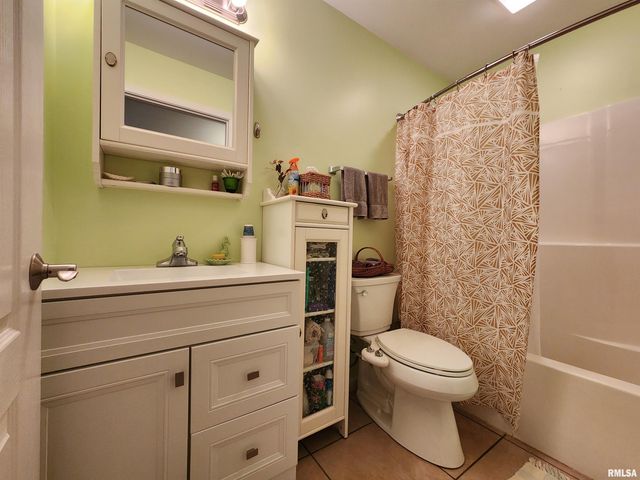 156 HANOVER Lane, Murphysboro, IL 62966