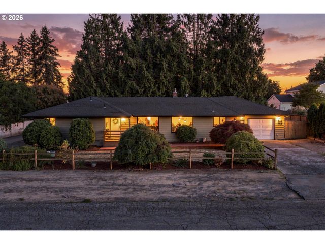 954 LAUREL Ln, Oregon City, OR 97045