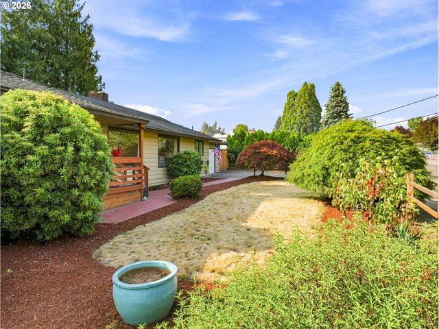 954 LAUREL Ln, Oregon City, OR 97045