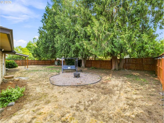 954 LAUREL Ln, Oregon City, OR 97045
