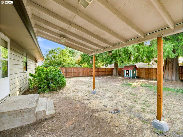 954 LAUREL Ln, Oregon City, OR 97045