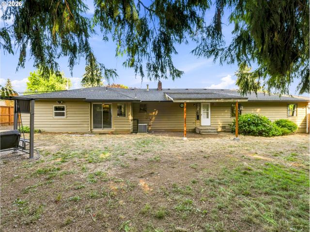 954 LAUREL Ln, Oregon City, OR 97045
