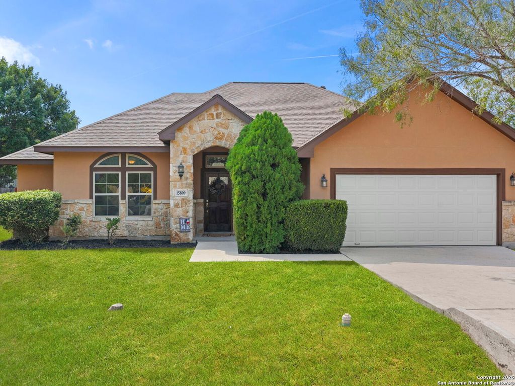 15809 Fair Ln, Selma, TX 78154