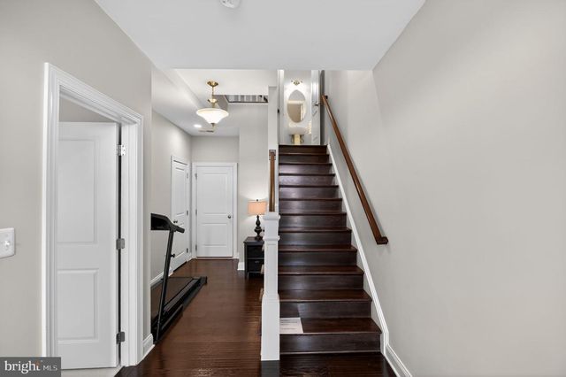 43173 CLARENDON SQ, Ashburn, VA 20148