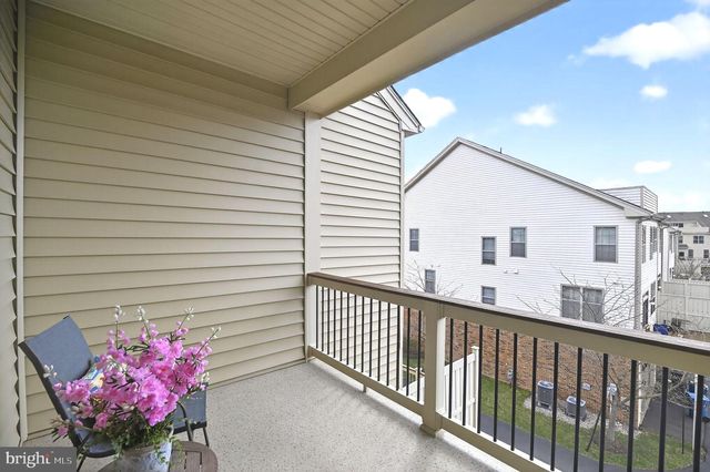 43173 CLARENDON SQ, Ashburn, VA 20148