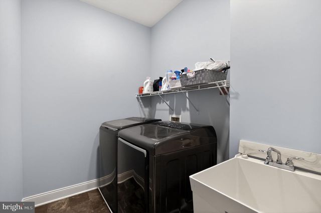 43173 CLARENDON SQ, Ashburn, VA 20148