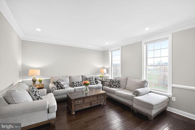 43173 CLARENDON SQ, Ashburn, VA 20148