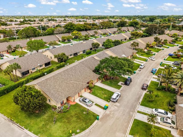 9663 NW 76th Street, Tamarac, FL 33321