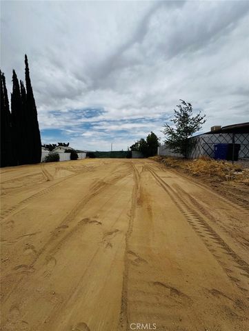 14005 Victoria Drive, Victorville, CA 92395