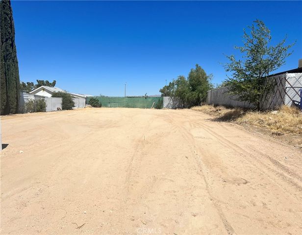 14005 Victoria Drive, Victorville, CA 92395