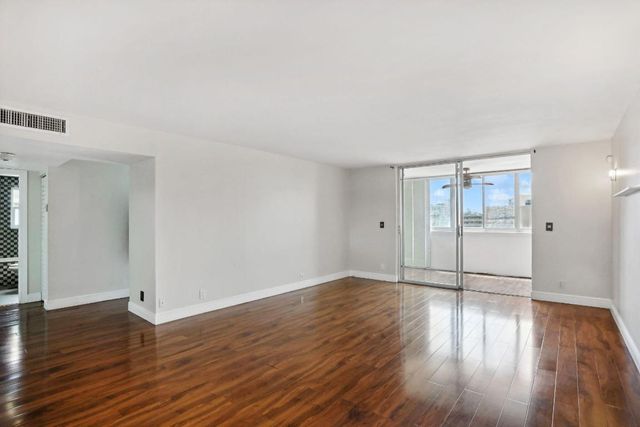 500 NE 12th Avenue 701, Hallandale Beach, FL 33009