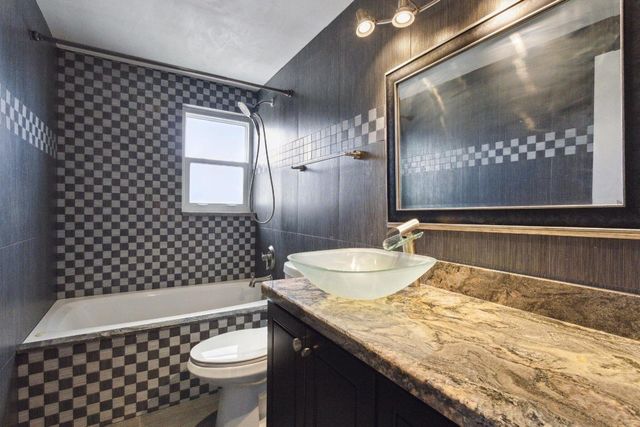 500 NE 12th Avenue 701, Hallandale Beach, FL 33009