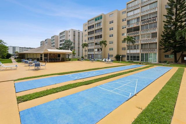 500 NE 12th Avenue 701, Hallandale Beach, FL 33009