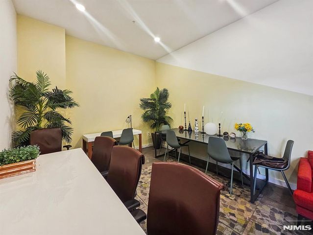 1 Flagship Street 319, Bayonne, NJ 07002