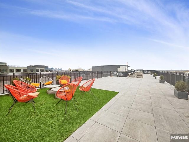 1 Flagship Street 319, Bayonne, NJ 07002