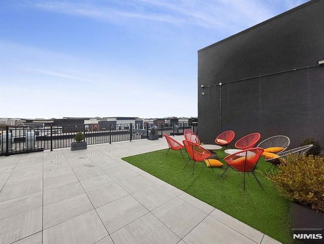 1 Flagship Street 319, Bayonne, NJ 07002