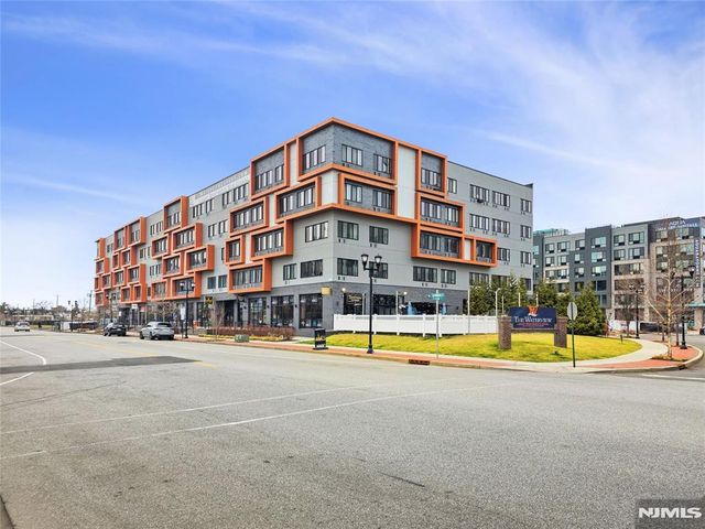 1 Flagship Street 319, Bayonne, NJ 07002