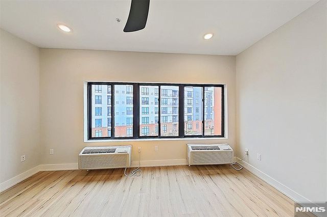 1 Flagship Street 319, Bayonne, NJ 07002