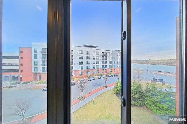 1 Flagship Street 319, Bayonne, NJ 07002