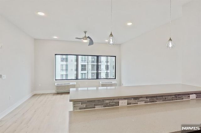 1 Flagship Street 319, Bayonne, NJ 07002