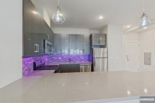 1 Flagship Street 319, Bayonne, NJ 07002