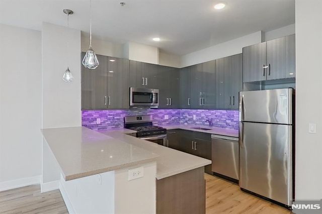 1 Flagship Street 319, Bayonne, NJ 07002