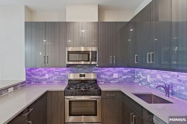 1 Flagship Street 319, Bayonne, NJ 07002