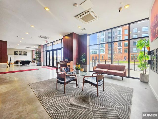 1 Flagship Street 319, Bayonne, NJ 07002