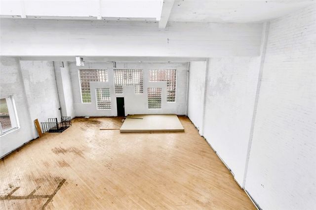 420 N Craig St, Oakland, PA 15213