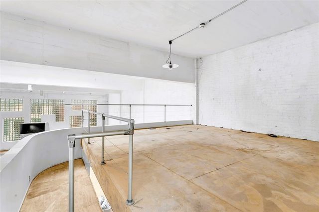 420 N Craig St, Oakland, PA 15213