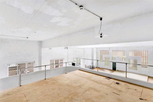 420 N Craig St, Oakland, PA 15213