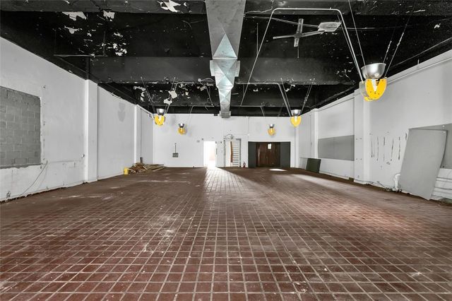 420 N Craig St, Oakland, PA 15213