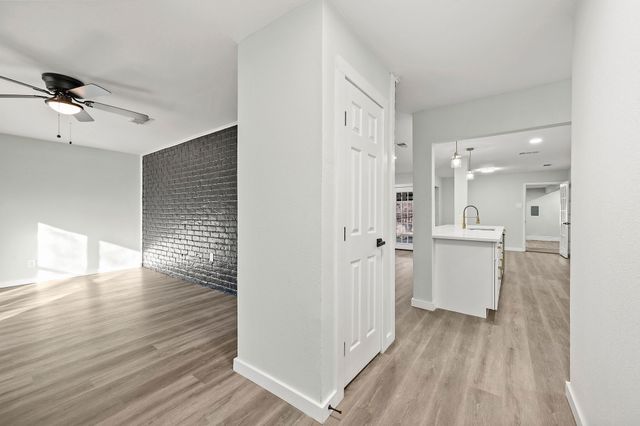 420 Twin Creek Drive, Hurst, TX 76053