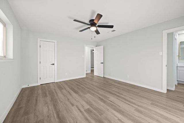 420 Twin Creek Drive, Hurst, TX 76053